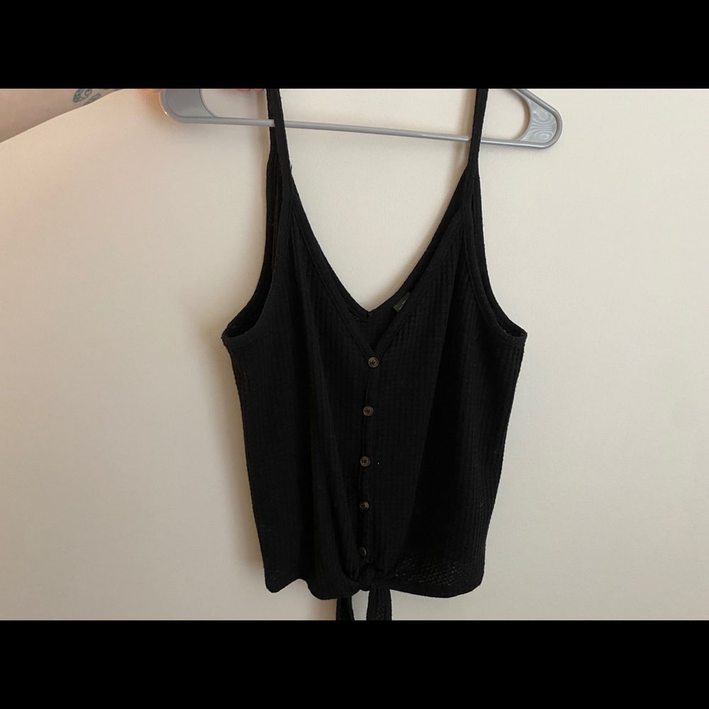 Wild fable button tank with tie